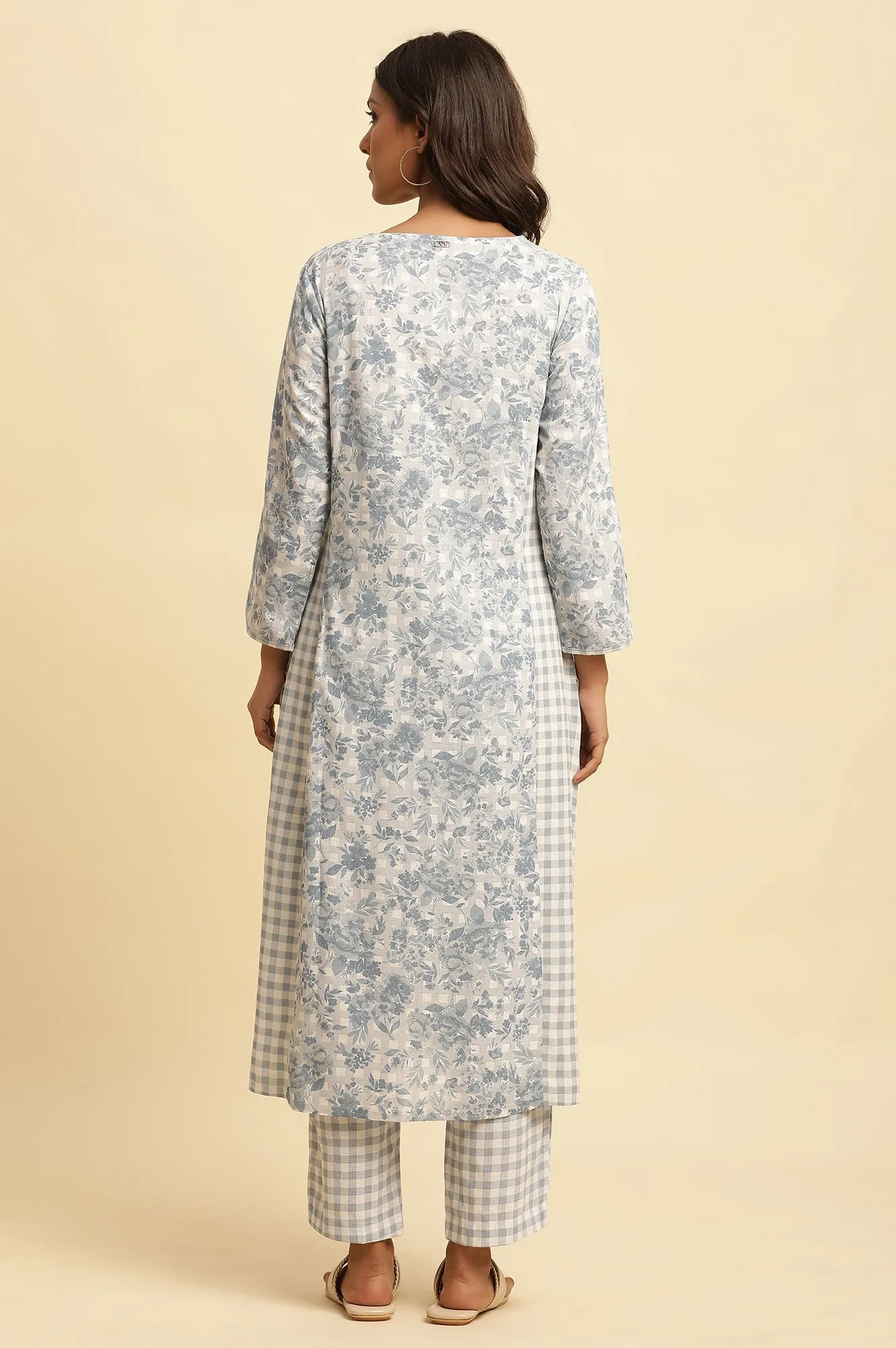 Blue And White Checker Printed Kurta And Pants Set