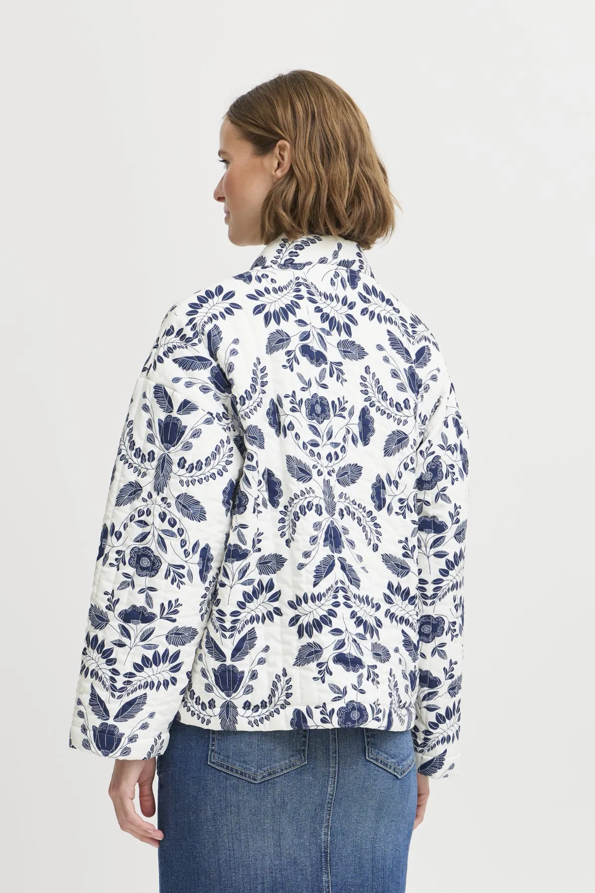 BYDAIMA KIMONO - Med Blue Flower