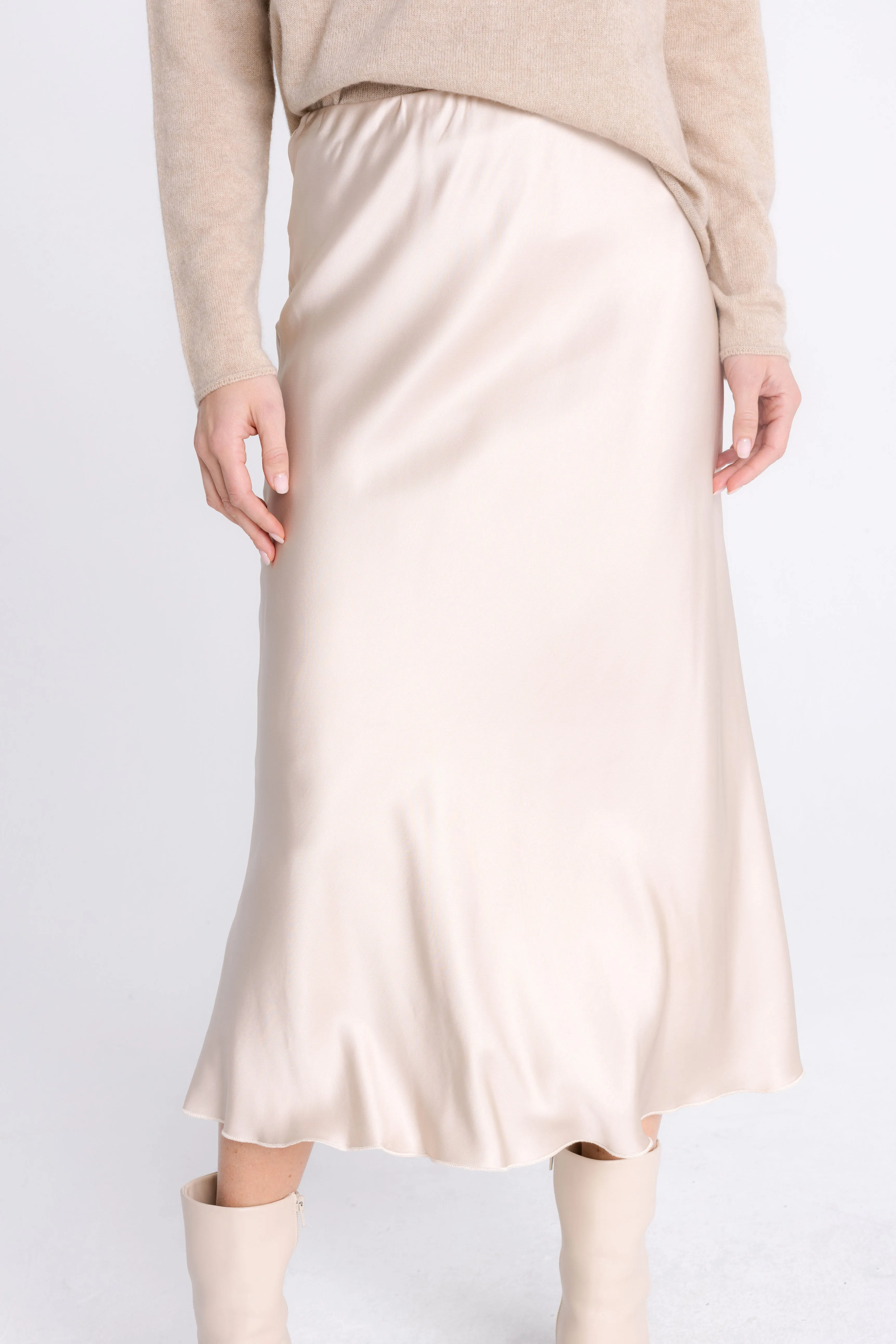 FLARED MIDI BEIGE SKIRT
