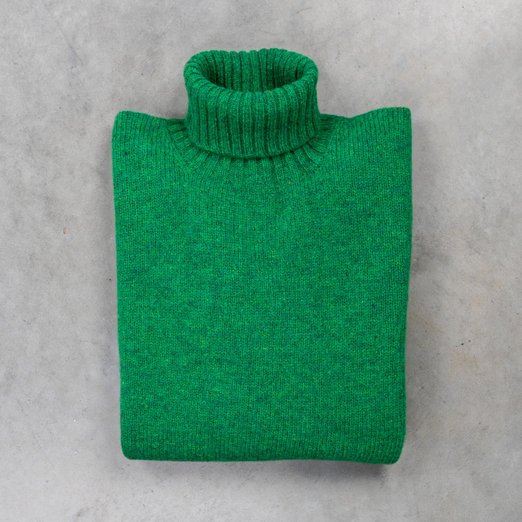 Laurence J. Smith Super Soft Seamless Roll Neck Pullover Clover