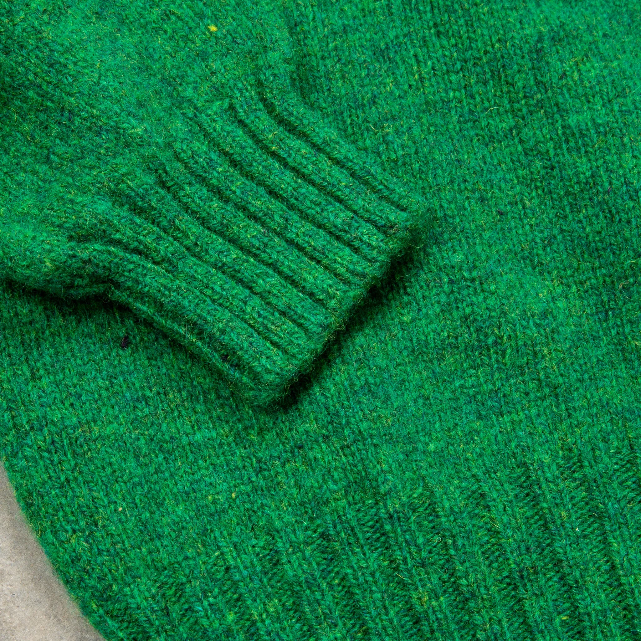 Laurence J. Smith Super Soft Seamless Roll Neck Pullover Clover