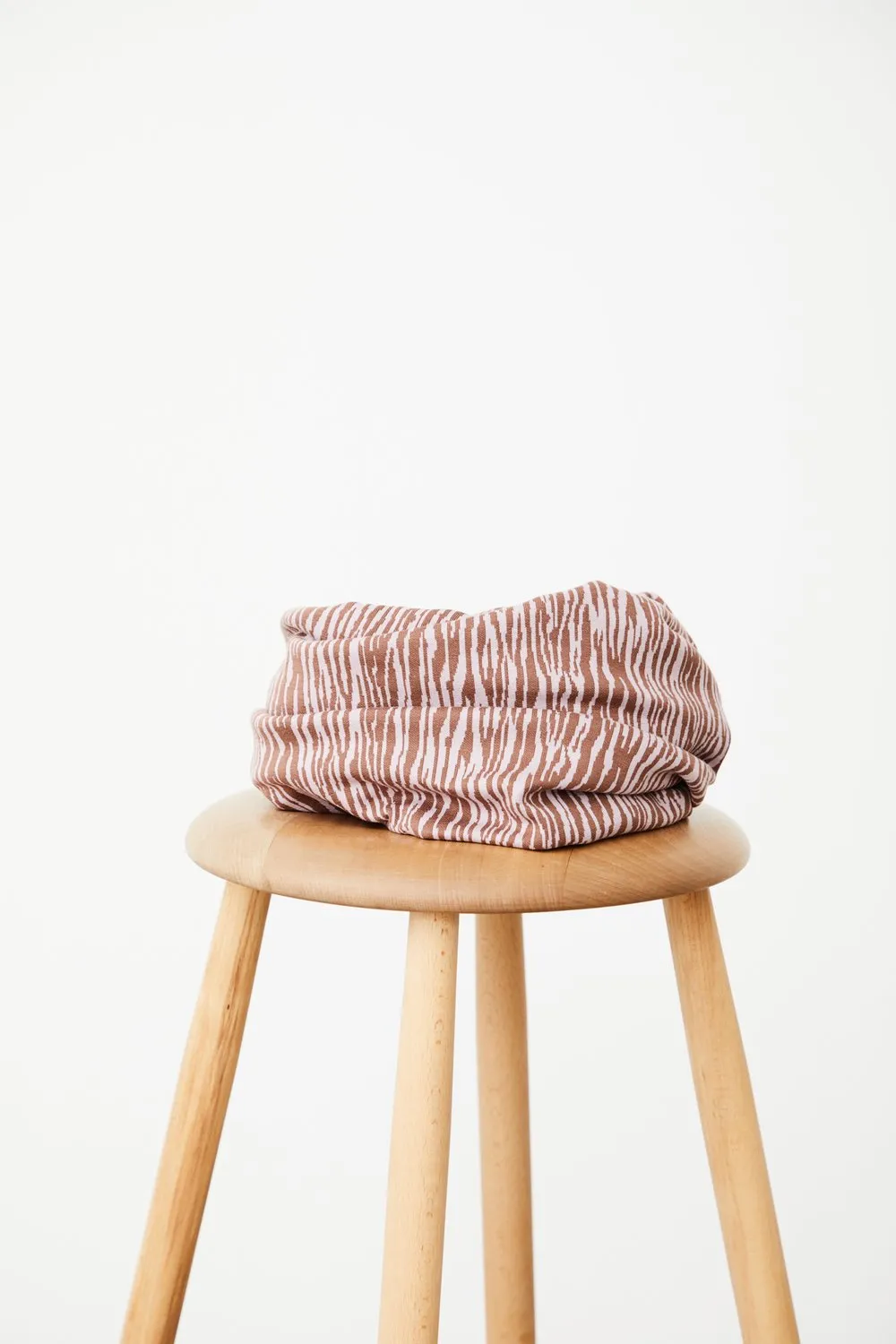 REMNANT 0.34 Metre - Mind The MAKER - Organic Bark Jacquard Dusty Brown and Lilac