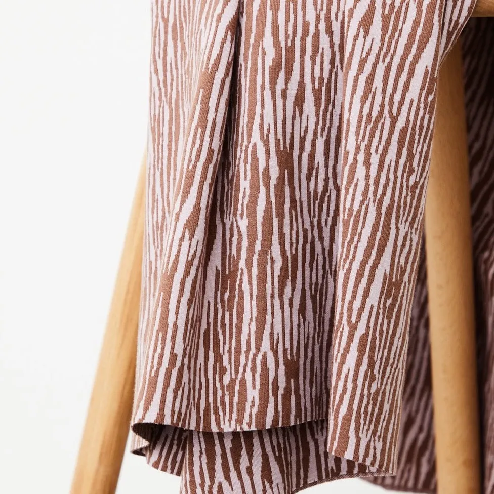REMNANT 0.34 Metre - Mind The MAKER - Organic Bark Jacquard Dusty Brown and Lilac